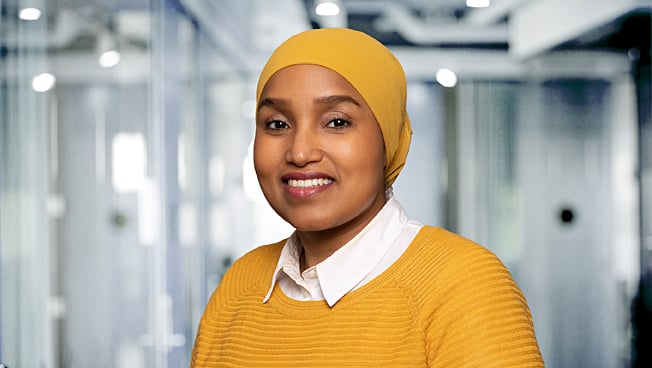 Elmi, Noura-web
